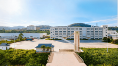 <b>与多所高校及科研机构开展深度合作</b>