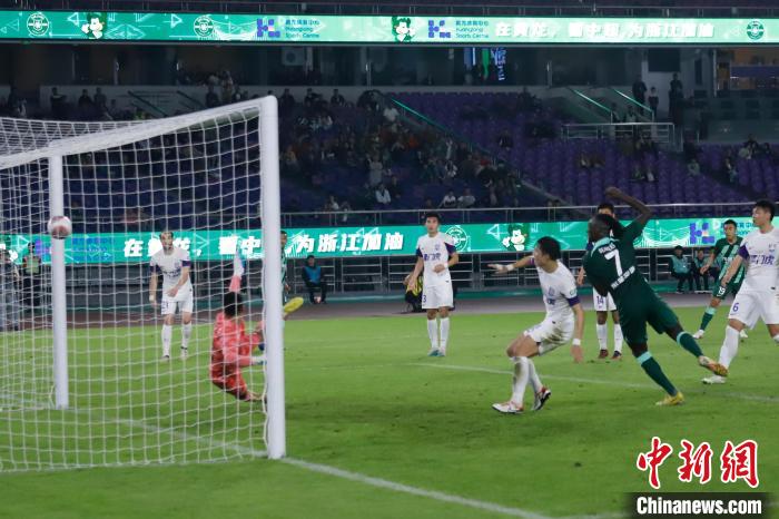 浙江队3-2逆转天津津门虎，终结三连败，莱昂纳