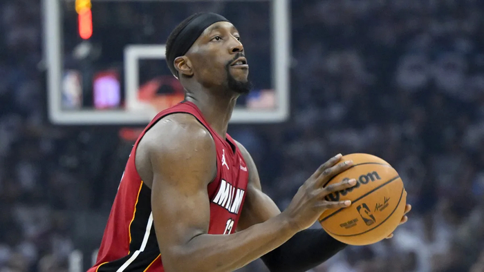 热火中锋阿德巴约83分破科比纪录 成为历史第二